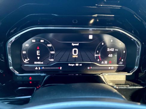 Used 2024 GMC Sierra 1500 Elevation w/ Elevation Premium Package image 11