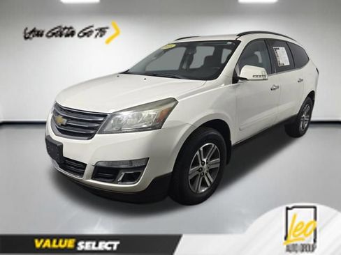 Used 2015 Chevrolet Traverse LT FWD image 1