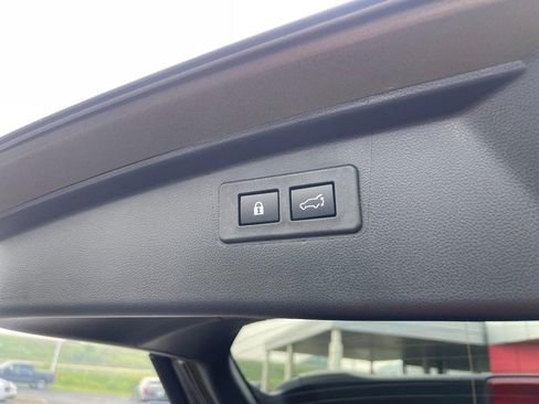 Used 2025 Subaru Outback Onyx Edition XT AWD/4WD image 17