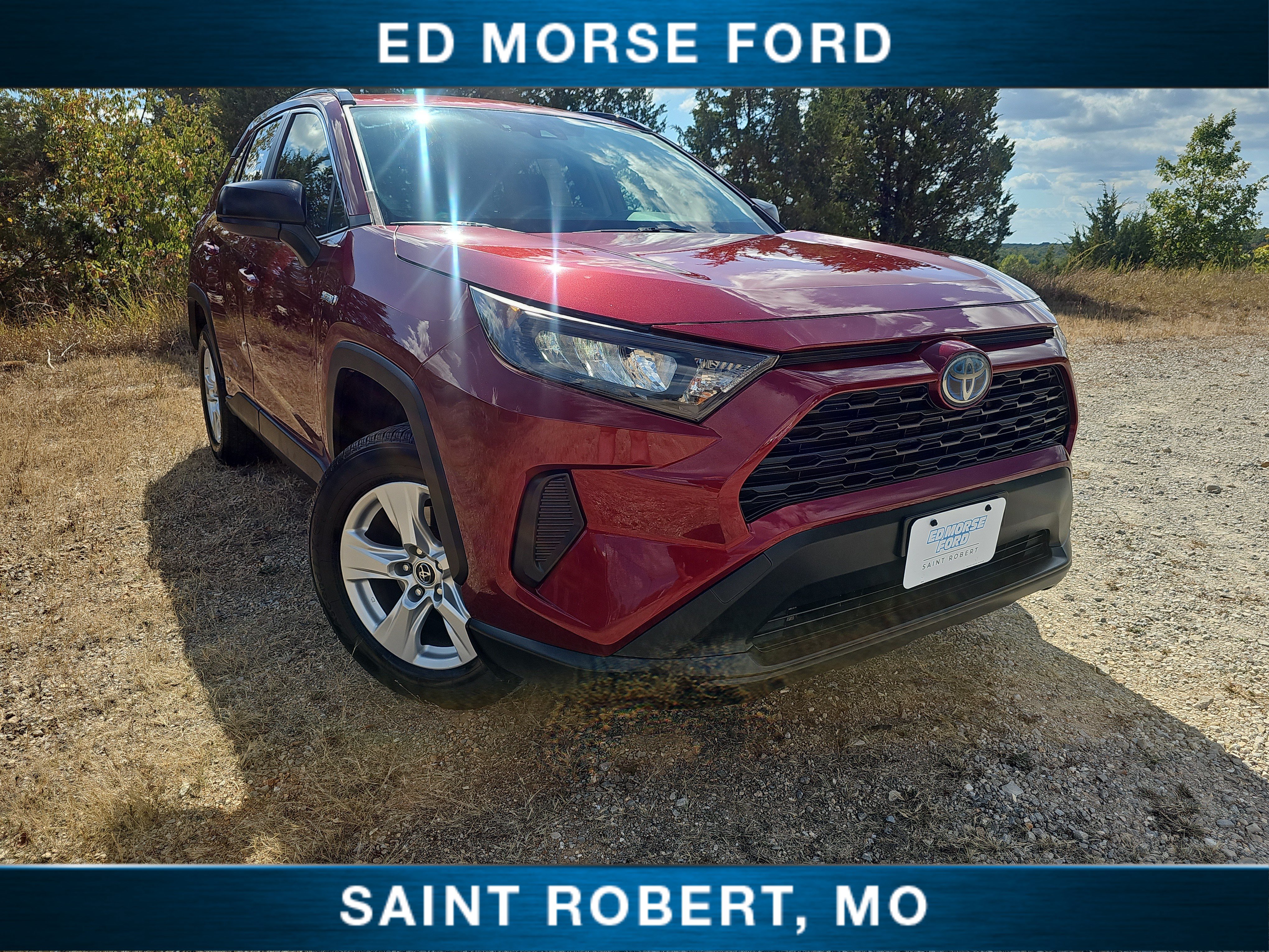 Used 2019 Toyota RAV4 LE w/ Carpet Mat Package AWD/4WD image 1