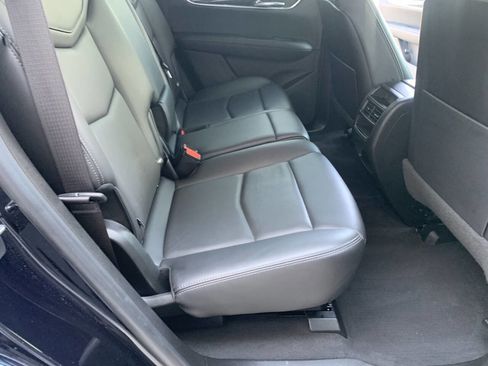 Used 2021 Cadillac XT5 Premium Luxury image 12