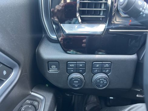 Used 2025 Chevrolet Silverado 1500 RST AWD/4WD image 20