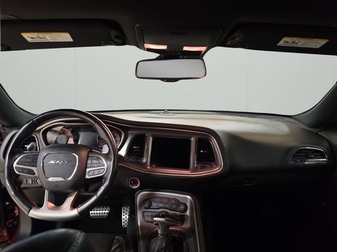 Used 2019 Dodge Challenger SRT Hellcat image 12