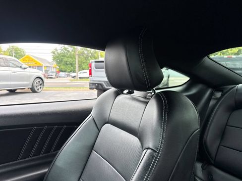 Used 2016 Ford Mustang GT Premium w/ GT Performance Package RWD image 38