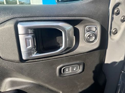 Used 2023 Jeep Wrangler Sport AWD/4WD image 10