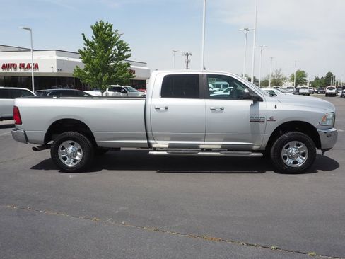 Used 2017 RAM 2500 SLT AWD/4WD image 8