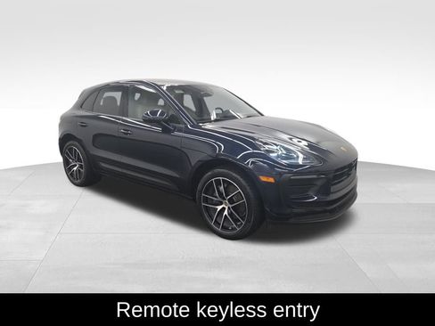 Used 2023 Porsche Macan image 8
