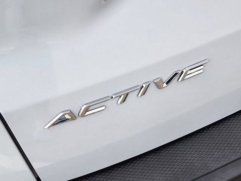 Used 2025 Ford Escape Active w/ Tech Pack #1 FWD image 12
