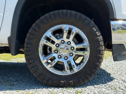 Used 2021 Chevrolet Silverado 2500 LTZ w/ LTZ Convenience Package AWD/4WD image 8
