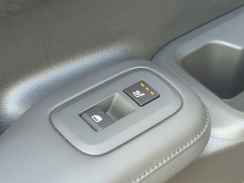 Used 2025 Hyundai Santa Fe Limited image 18