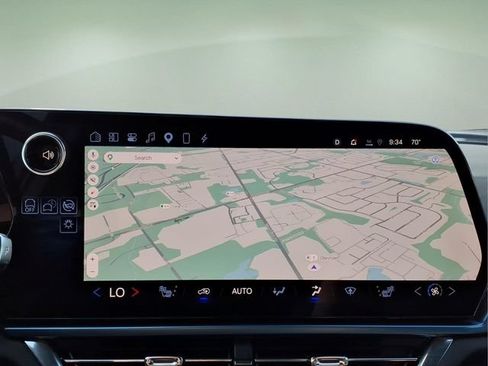 Used 2025 Chevrolet Equinox EV LT w/ Convenience Package FWD image 16