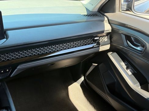 Used 2024 Honda Accord Touring image 18