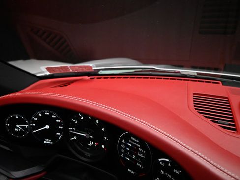 Used 2022 Porsche 911 Carrera 4 GTS image 96