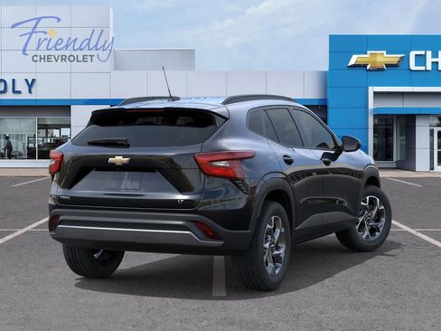 New 2026 Chevrolet Trax LT w/ Sunroof Package FWD image 4