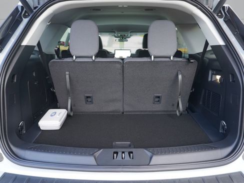 New 2026 Ford Explorer Active image 18