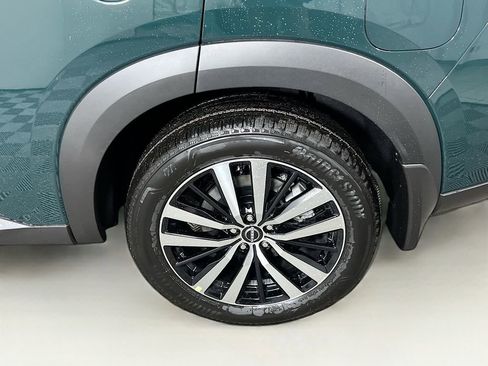 Used 2025 Nissan Pathfinder Platinum AWD/4WD image 26