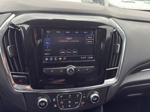 Used 2021 Chevrolet Traverse LS AWD/4WD image 13