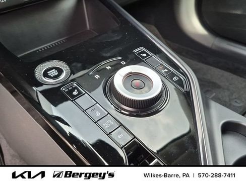Certified 2025 Kia Niro EX w/ EX Cold Weather Package FWD image 22
