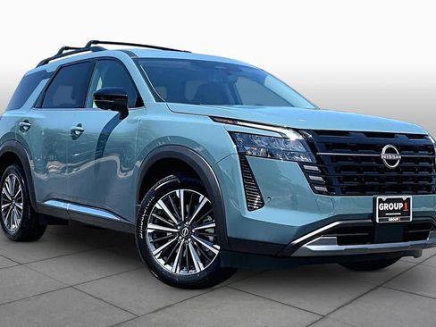 New 2026 Nissan Pathfinder Platinum AWD/4WD image 2