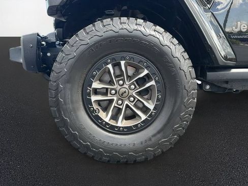 Used 2024 Jeep Wrangler Unlimited Rubicon 392 AWD/4WD image 32