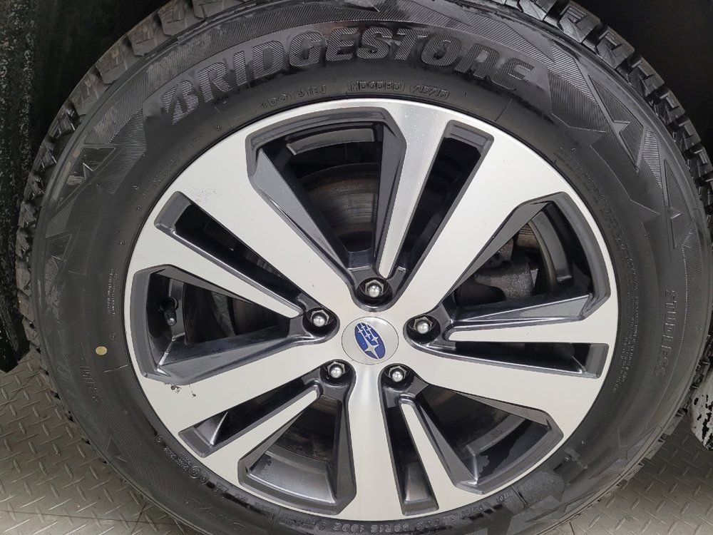 Used 2018 Subaru Outback 3.6R Limited AWD/4WD image 31