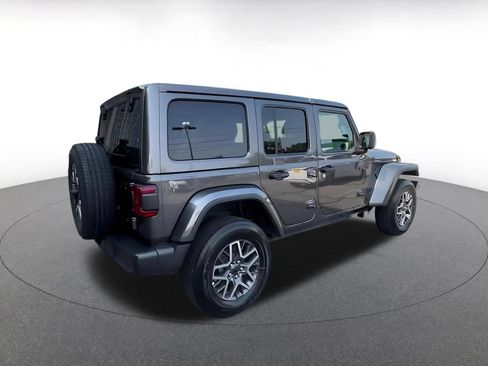 Used 2025 Jeep Wrangler Unlimited Sahara AWD/4WD image 13