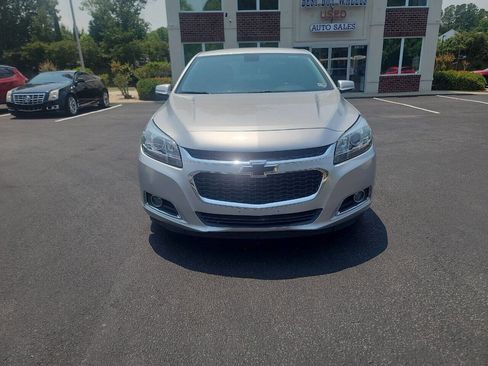 Used 2016 Chevrolet Malibu LTZ image 2