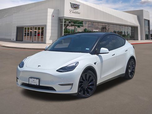 Used 2022 Tesla Model Y Performance AWD/4WD image 1