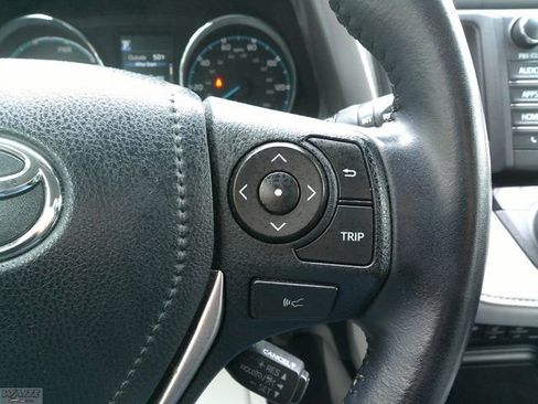 Used 2017 Toyota RAV4 Limited w/ Carpet Mat Package image 15