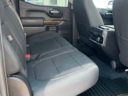 Used 2021 GMC Sierra 1500 Elevation w/ Preferred Package RWD image 9