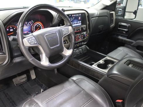 Used 2016 GMC Sierra 1500 Denali w/ Denali Ultimate Package AWD/4WD image 47
