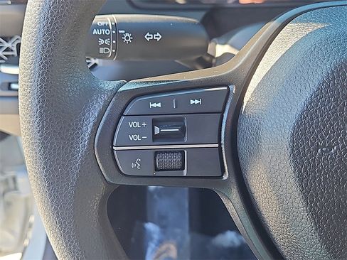 Certified 2025 Honda Accord SE image 23