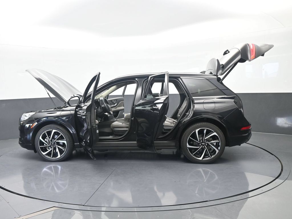 Used 2024 Lincoln Corsair Grand Touring AWD/4WD image 72