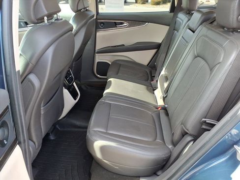 Used 2019 Lincoln Nautilus Reserve image 5