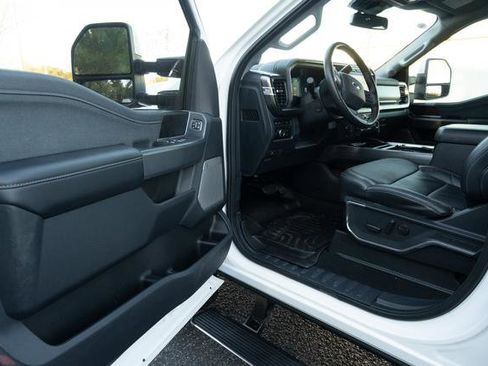 Used 2023 Ford F350 Lariat w/ Lariat Ultimate Package image 14