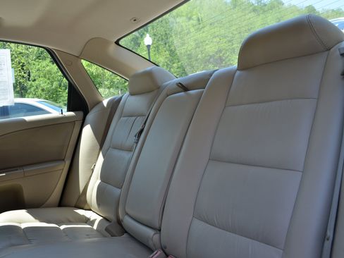 Used 2006 Ford Five Hundred SEL FWD image 22