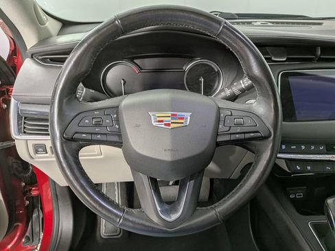 Used 2019 Cadillac XT4 Premium Luxury FWD image 22