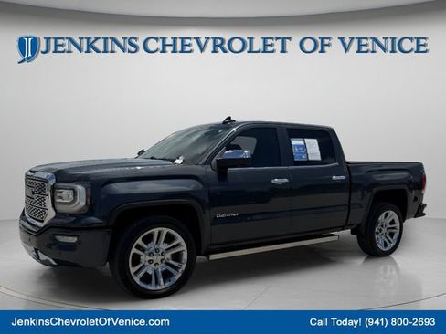Used 2017 GMC Sierra 1500 Denali w/ Denali Ultimate Package AWD/4WD image 11