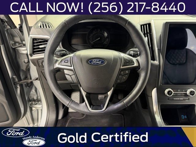 Used 2024 Ford Edge Titanium AWD/4WD image 10