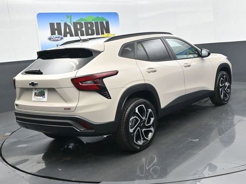 New 2026 Chevrolet Trax RS w/ Driver Confidence Package image 5