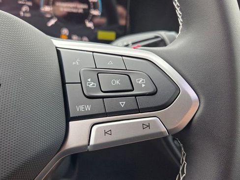 New 2026 Volkswagen Tiguan SE image 27