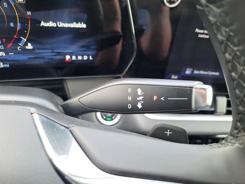 Used 2025 Chevrolet Equinox LT w/ Convenience Package II image 21