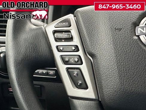 Used 2023 Nissan Titan SV image 19