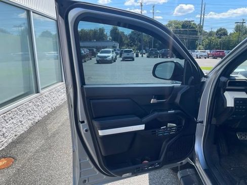 Used 2024 Toyota Tacoma TRD Sport w/ TRD Sport Upgrade Package AWD/4WD image 11