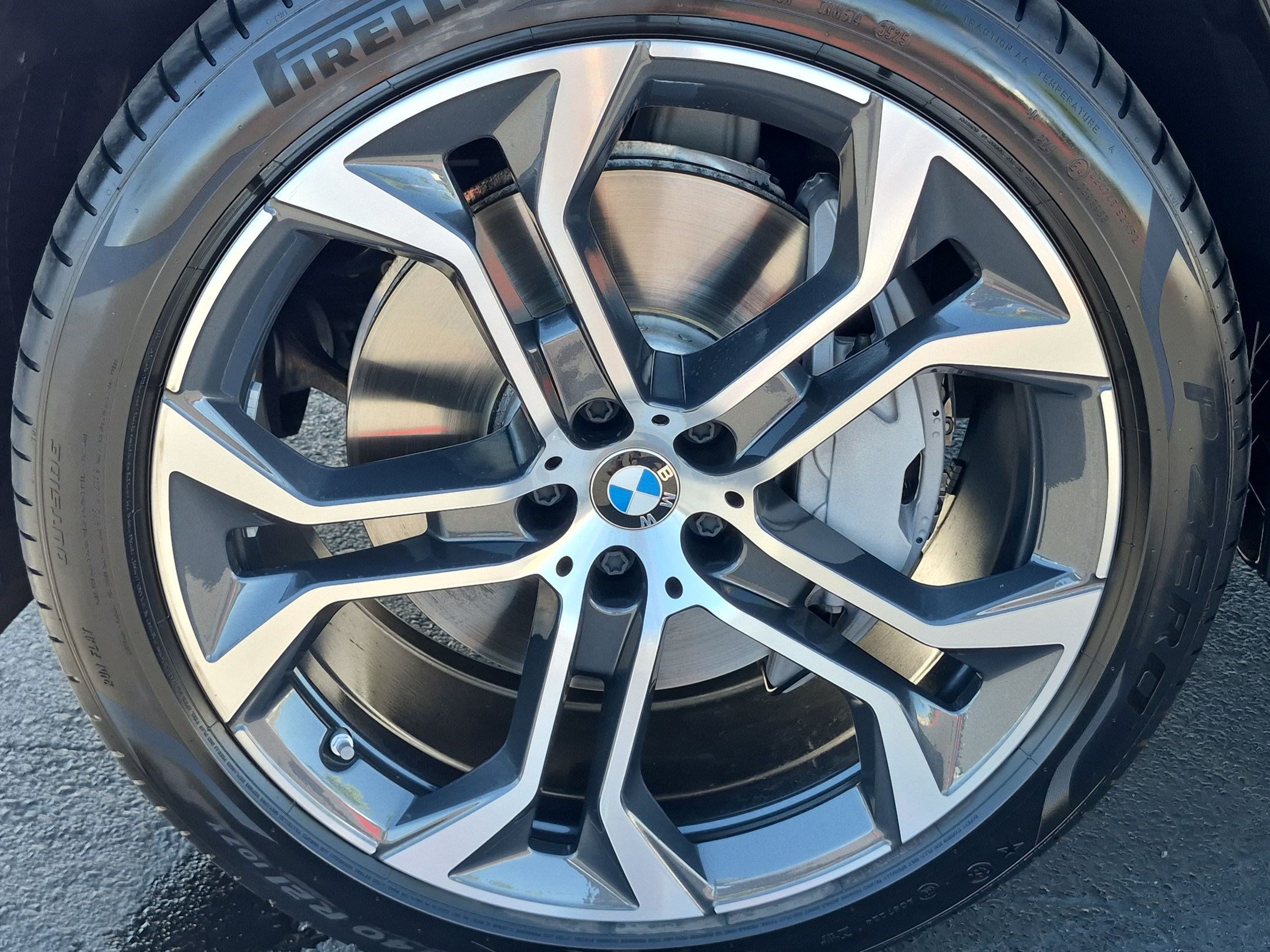Used 2026 BMW X5 xDrive50e w/ Climate Comfort Package AWD/4WD image 13
