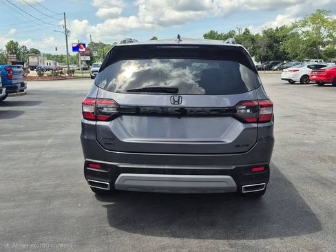 Used 2023 Honda Pilot Elite image 3