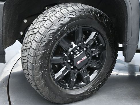 Used 2024 GMC Sierra 2500 AT4 w/ AT4 Premium Plus Package AWD/4WD image 23