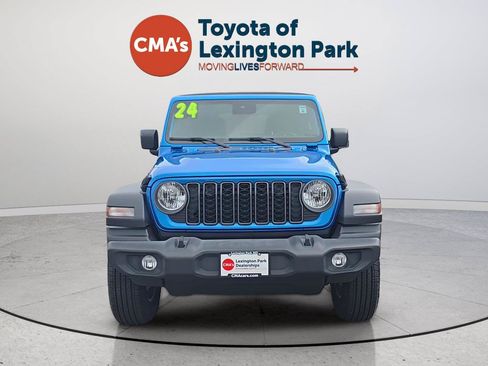 Used 2024 Jeep Wrangler Unlimited Sport AWD/4WD image 8
