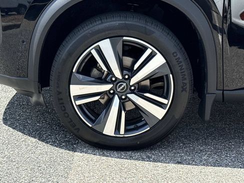 Certified 2023 Nissan Rogue SL w/ SL Premium Package FWD image 11