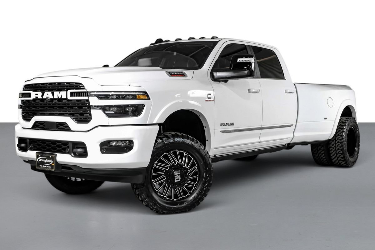 Used 2025 RAM 3500 Limited AWD/4WD image 5